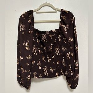 Abercrombie and Fitch Brown ruched floral top